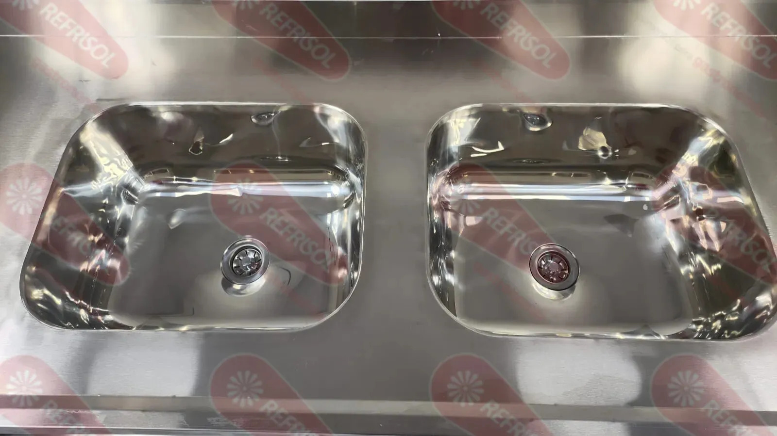 Mesa Pia 190 x 70 com 2 Cubas Total Inox 430 Innal